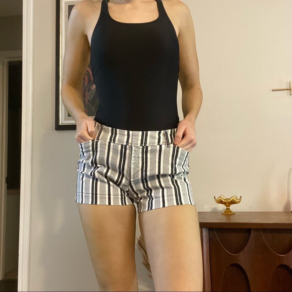 Old Navy Pixie Shorts - image 4